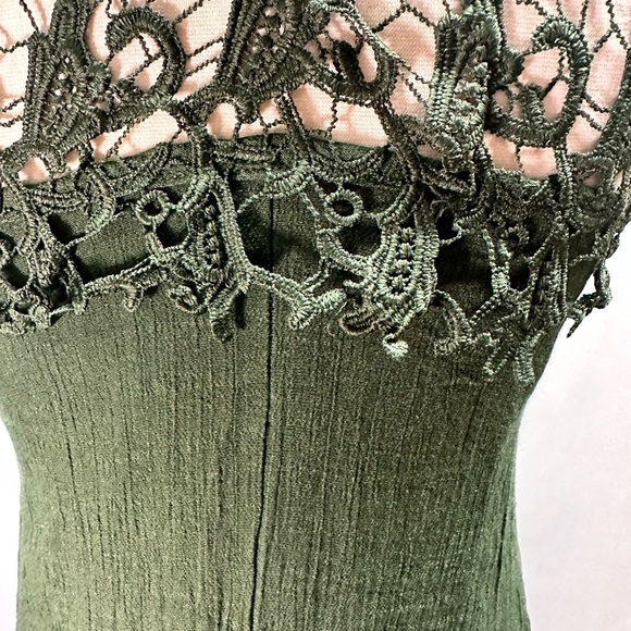 Rebellion women’s high neck laced lined dress size M - Picture 7 of 10